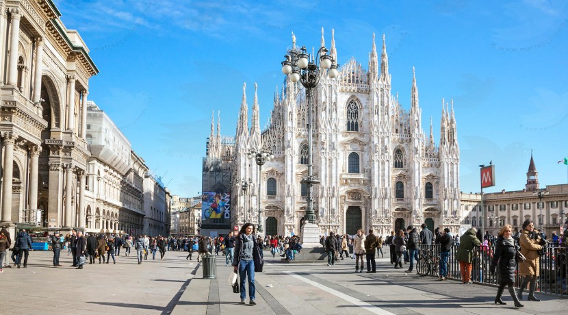 Famous Piazza del Duomo, Milan, Italy